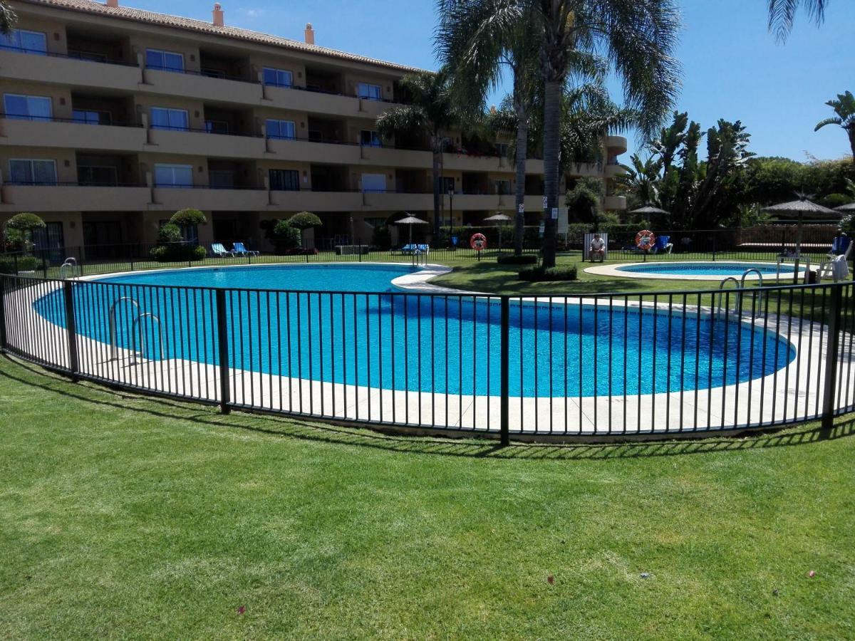 Apartamento En Los Patios De Santa Maria Golf Marbella Kültér fotó
