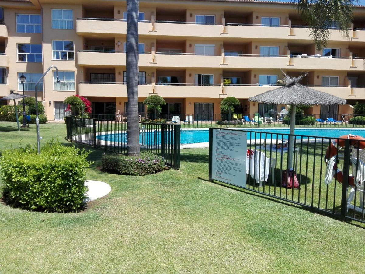 Apartamento En Los Patios De Santa Maria Golf Marbella Kültér fotó